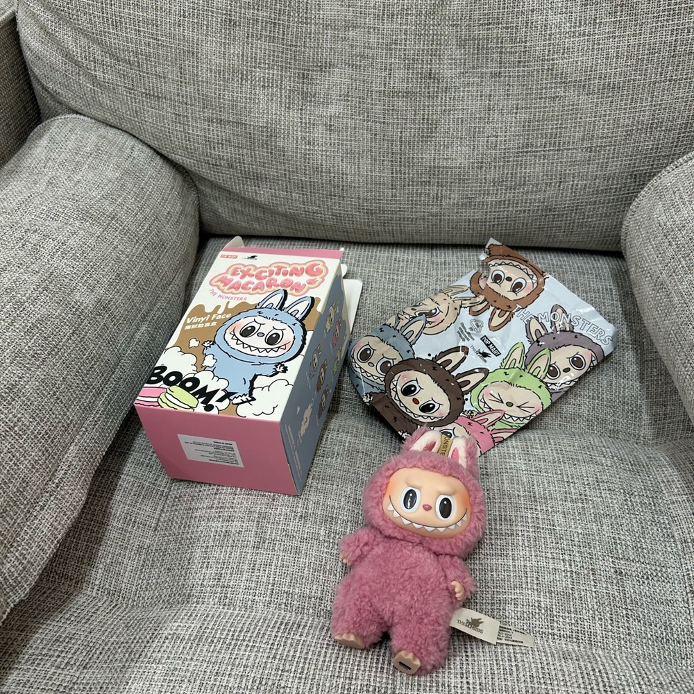 Pop Mart Labubu THE MONSTERS Tasty Macarons Vinyl Face Blind Box Lychee Berry